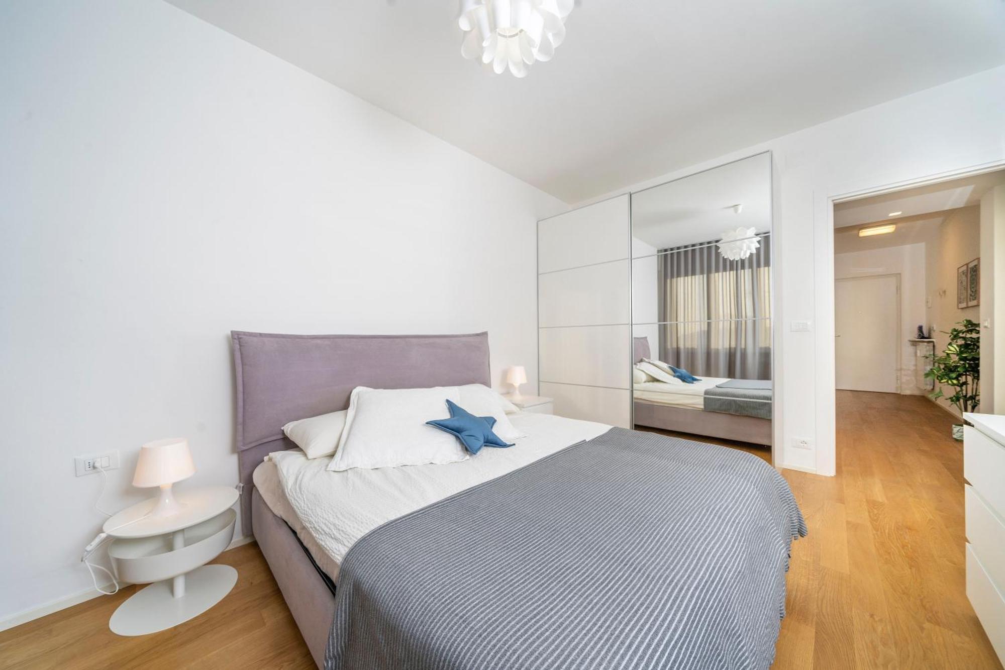 Cozy & Bright Apartment - W/ Balcony อูดิเน ภายนอก รูปภาพ